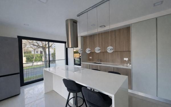 Maison à vendre    5 pièces •  Saint-Maur-des-Fossés