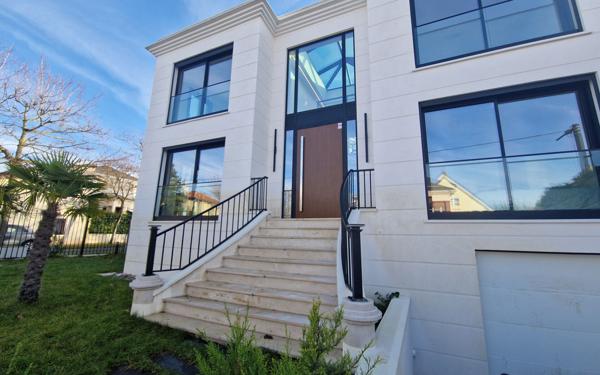 Maison à vendre    5 pièces •  Saint-Maur-des-Fossés