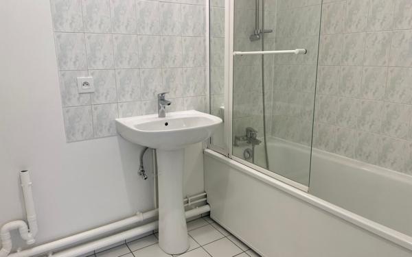 Appartement à louer    3 pièces • 66,90 m2 Noisy-le-Grand