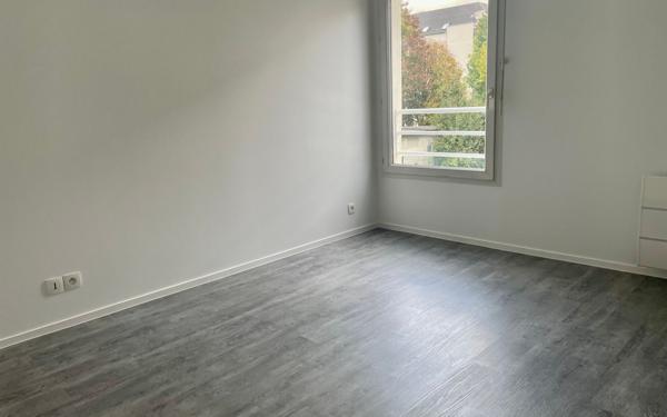 Appartement à louer    3 pièces • 66,90 m2 Noisy-le-Grand