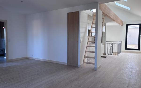 Appartement à louer    4 pièces • 83,53 m2 Savigny-sur-Orge