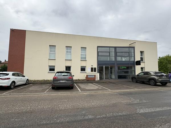 BUREAUX à LOUER de 142 m²
