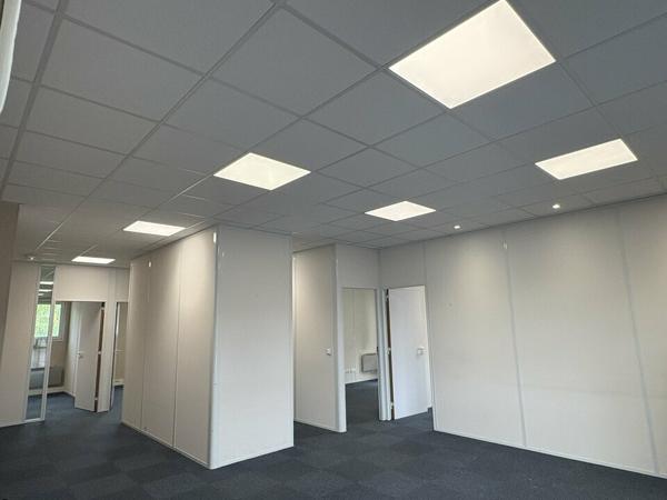BUREAUX à LOUER de 142 m²