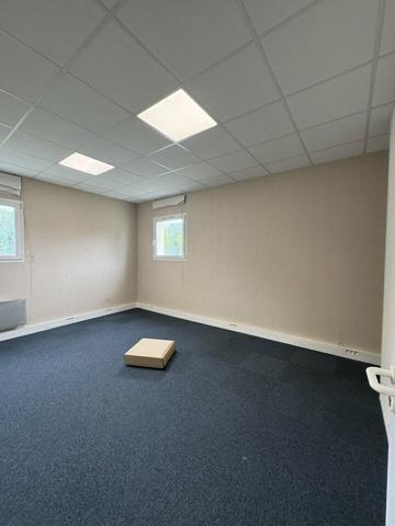 BUREAUX à LOUER de 142 m²