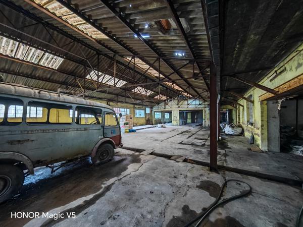 Immeuble 15 pièces - 2850 m²