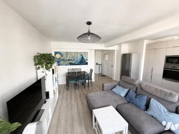 A VENDRE Appartement 2 chambres VINCENNES Rue Defrance avec CAVE et BOX