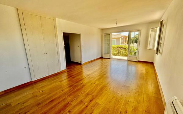 Maison à vendre    4 pièces •  Uzès