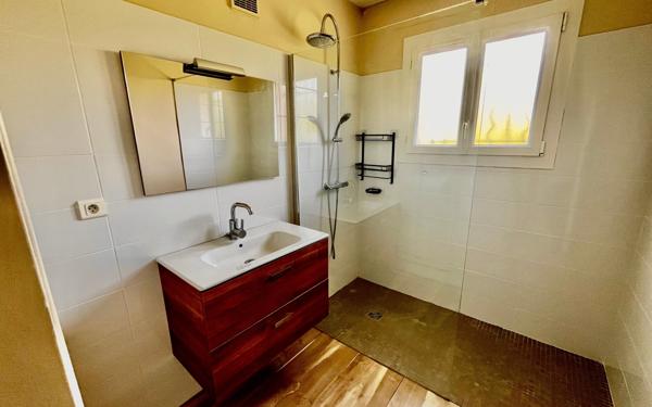 Maison à vendre    4 pièces •  Uzès