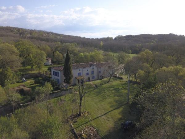 Propriété sur 30 Ha attenants Le mas d azil