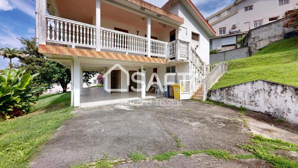 Maison , 3 chambres avec terrain dans le bourg