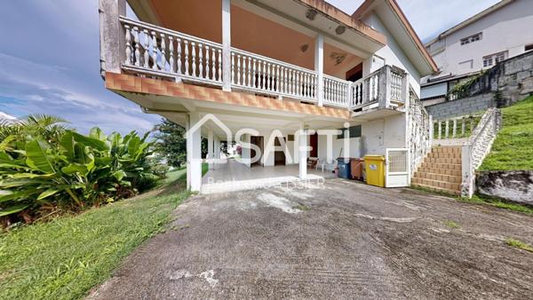 Maison , 3 chambres avec terrain dans le bourg