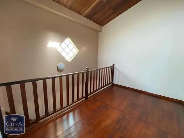 Maison à louer 4 pièces 85.22m² L'Étang-Salé (97427)