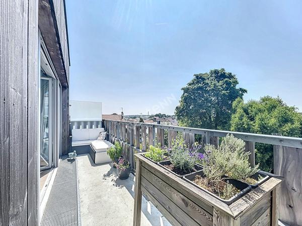 Saint-Herblain Bouvardière / Appartement 3 chambres / terrasse / dernier étage / parking / résidence récente