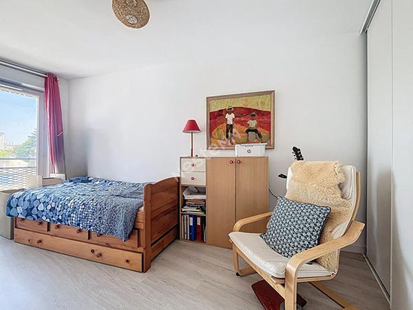 Saint-Herblain Bouvardière / Appartement 3 chambres / terrasse / dernier étage / parking / résidence récente