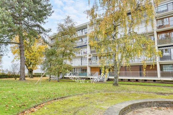 Appartement à vendre à Vélizy-Villacoublay dans les Yvelines (78140), ref : 92076-100
