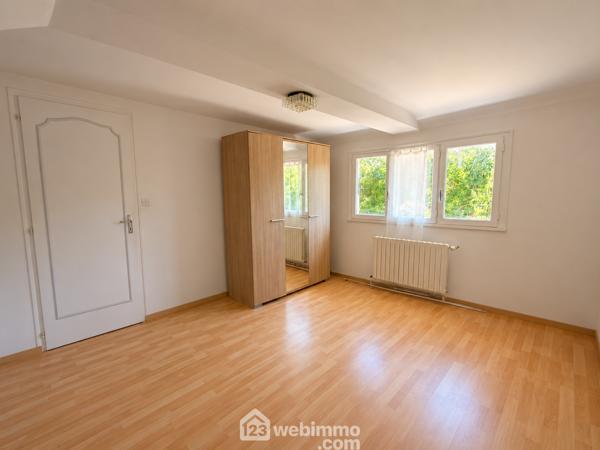 Maison 98 m² à Longué-Jumelles 49160