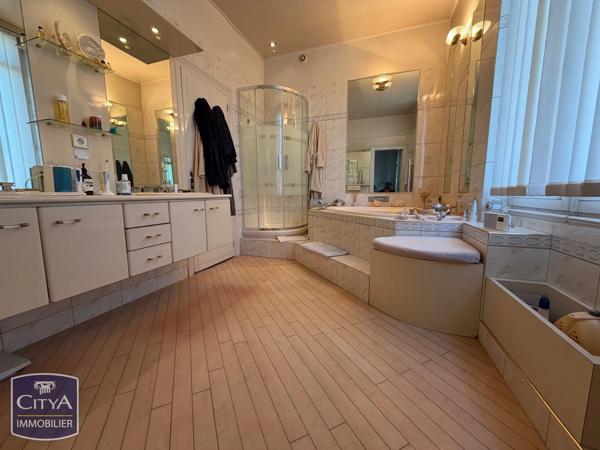 Appartement à vendre 6 pièces 195.11m² Le Mans (72000)