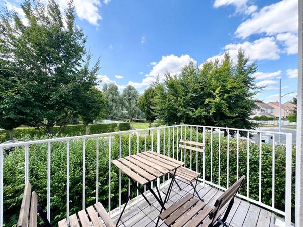 Appartement Sainte Genevieve Des Bois 3 pièce(s) 61.83 m2