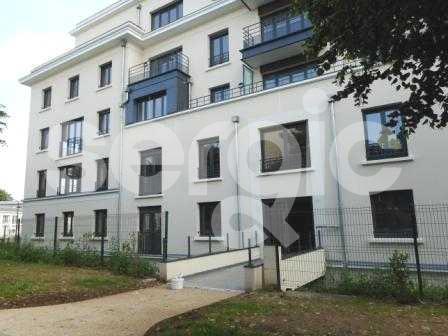 Location 2 Pieces 45 95300 Pontoise 45 1504 01 0014