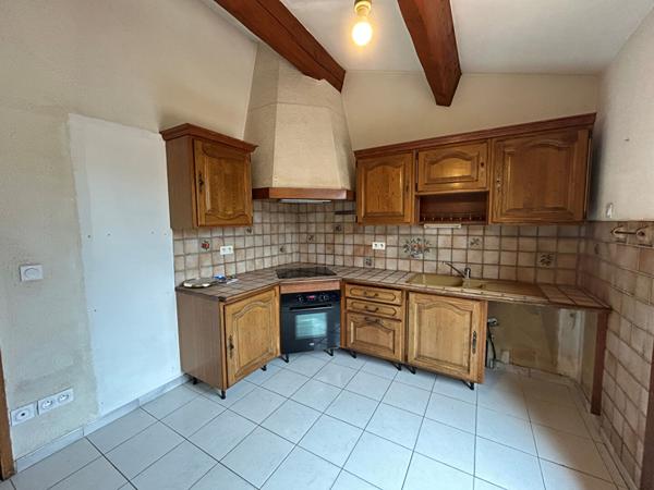 MARGUERITTES - Maison de type 5 bis