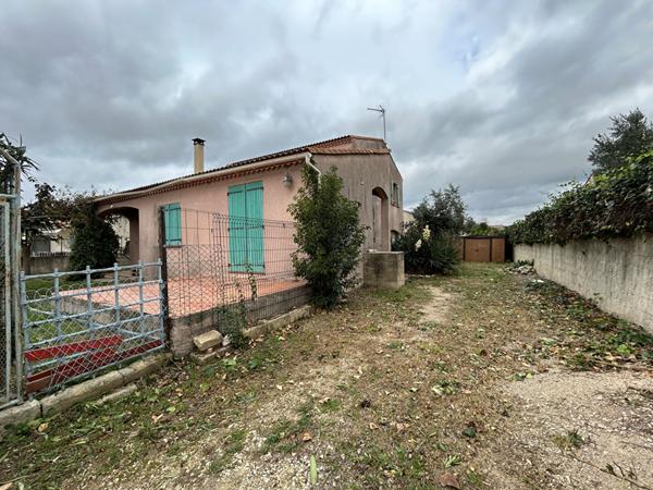 MARGUERITTES - Maison de type 5 bis