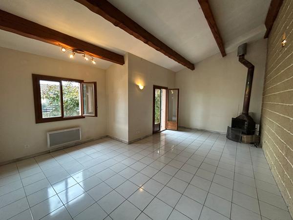 MARGUERITTES - Maison de type 5 bis