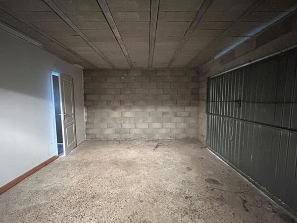 MARGUERITTES - Maison de type 5 bis