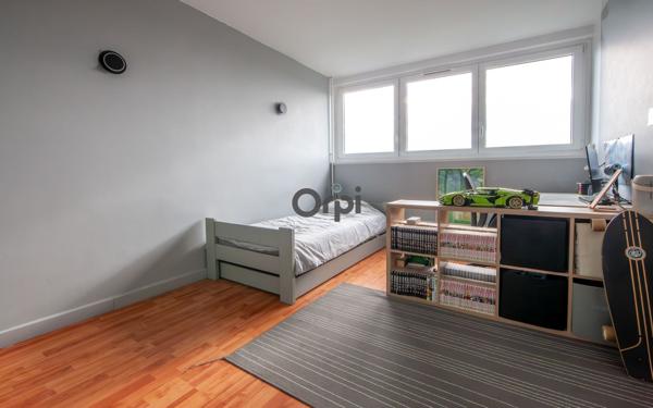 Appartement à vendre    4 pièces • 99,18 m2 Le Plessis-Robinson