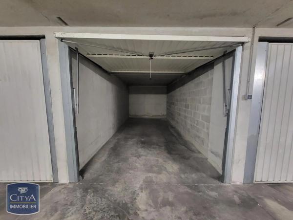Parking à louer 14m² Fréjus (83600)