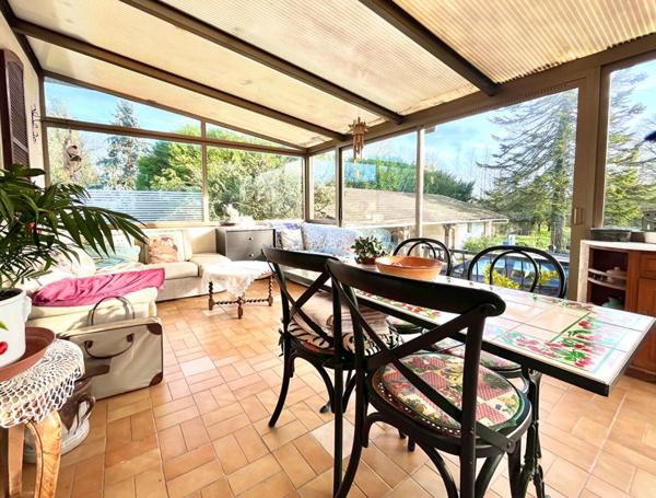 Maison : 6 pièce(s) 120 m²  + Autre surface 198m² et Jardin