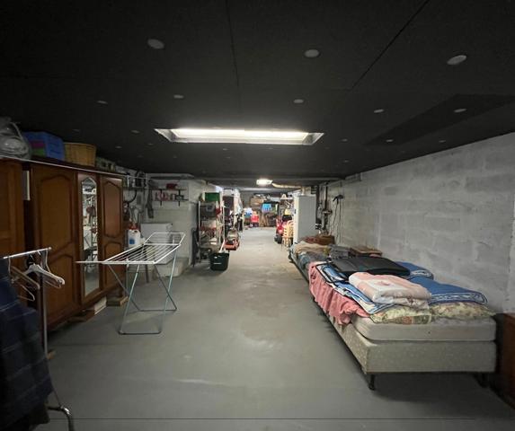 Maison lumineuse avec piscine, sous-sol intégral et jardin – proche Ribérac centre