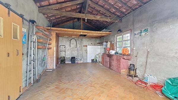 Maison pierre 1900 à mettre au gout du jour, fort potentiel