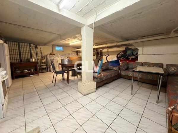 Maison 1960 202 m2 Habitable , 5 chambres + Locatif .... , Lille