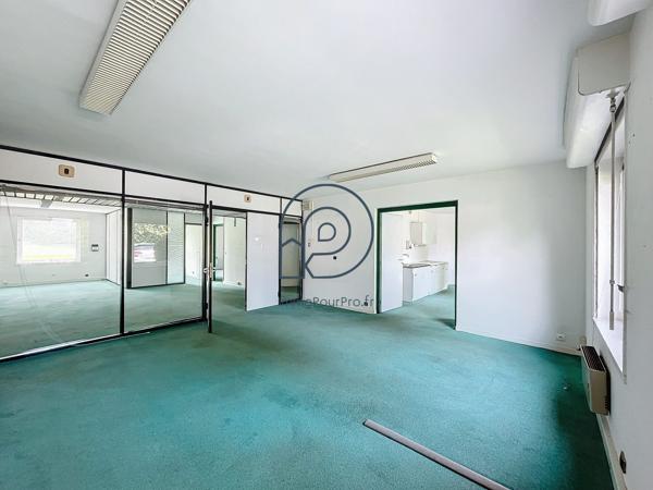 🏢 VILLENEUVE D’ASCQ – BUREAUX 337 M² EN RDC | IDÉAL MÉDICAL, FORMATION, ERP