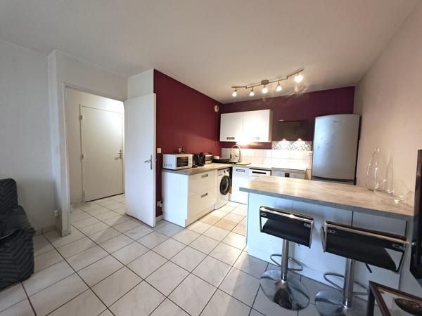 T2, parking souterrain, piscine 178 000 € H.A.I.*