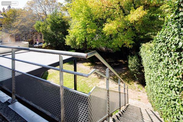 Local d'activité à vendre à Bordeaux en Gironde (33200), ref : 015/761   
Parc Bordelais