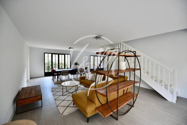 Maison neuve à vendre à Andernos- Villa neuve de plus de 155m² avec 4 chambres, terrasses et jacuzzi à vendre à Andernos côté bassin plage à pied ANDERNOS MAURET