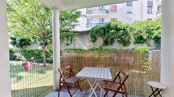 MAISONS ALFORT Centre - Appartement de 3 pièces avec terrasse et parking