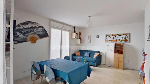 MAISONS ALFORT Centre - Appartement de 3 pièces avec terrasse et parking