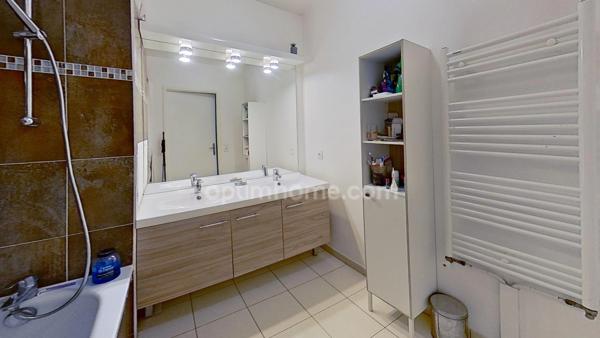 MAISONS ALFORT Centre - Appartement de 3 pièces avec terrasse et parking
