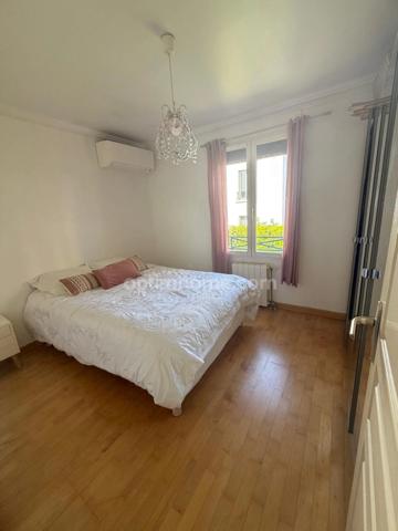 MONTMAGNY(95) - Maison 7 pièces / 5 chambres - 577 500 € FAI
