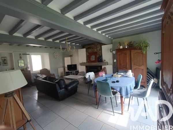 Maison à vendre 5 pièces 160 m² Saint-Sauveur-Villages