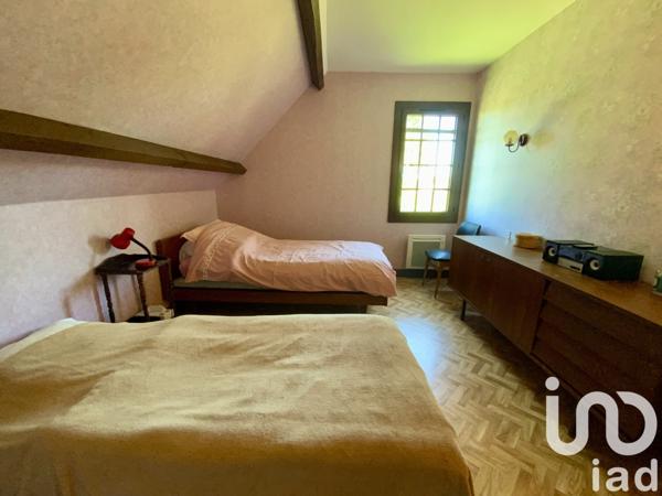 Maison d’architecte 8 pièces de 148 m² à Gièvres (41130)