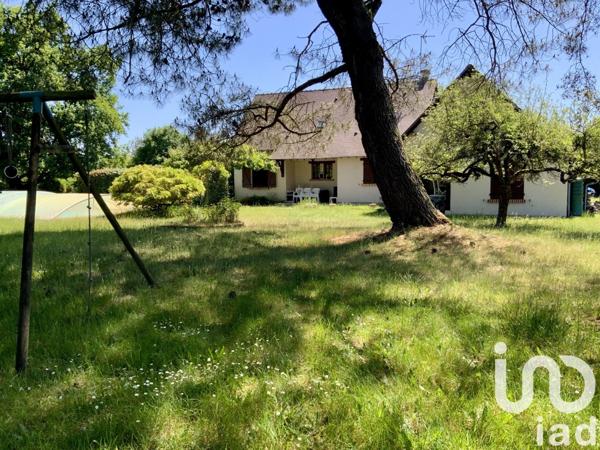 Maison d’architecte 8 pièces de 148 m² à Gièvres (41130)