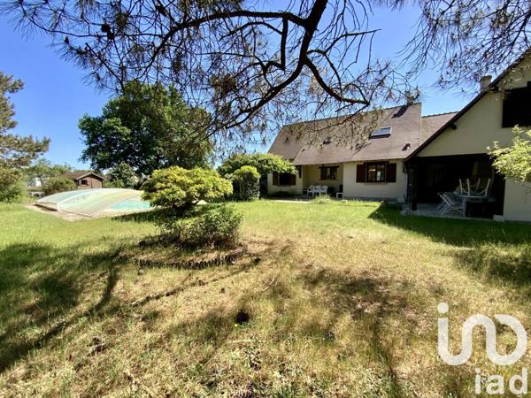 Maison d’architecte 8 pièces de 148 m² à Gièvres (41130)