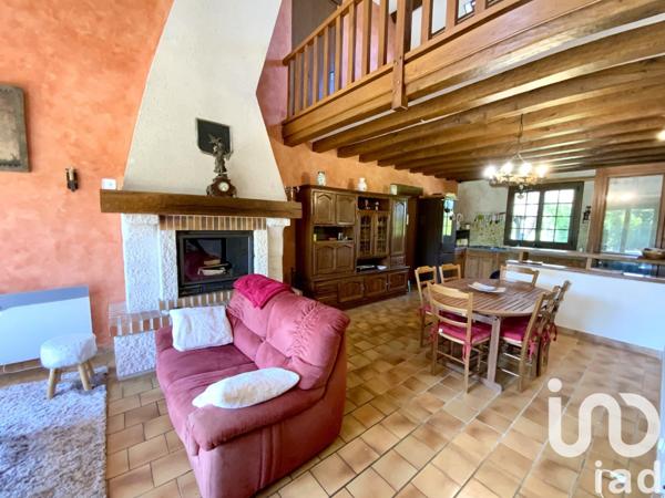 Maison d’architecte 8 pièces de 148 m² à Gièvres (41130)