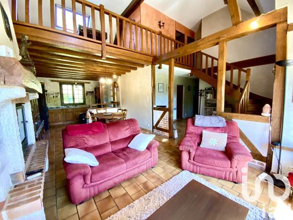 Maison d’architecte 8 pièces de 148 m² à Gièvres (41130)