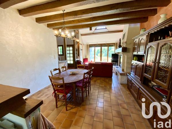 Maison d’architecte 8 pièces de 148 m² à Gièvres (41130)