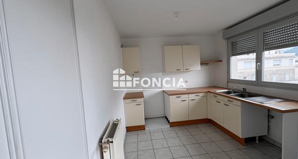 Location Appartement 3 pièces 64.35 m² - Grenoble 38100