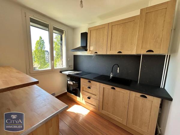 Appartement à louer 3 pièces 58.38m² Charleville-Mézières (08000)